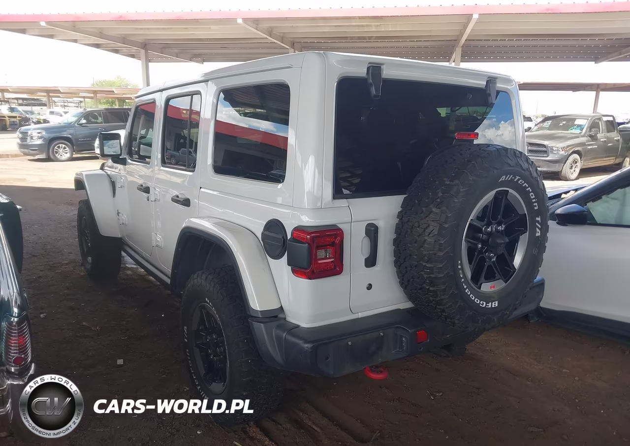 2018 Jeep Wrangler Unlimited Rubicon 4X4 VIN:1C4HJXFG0JW322598 - 3