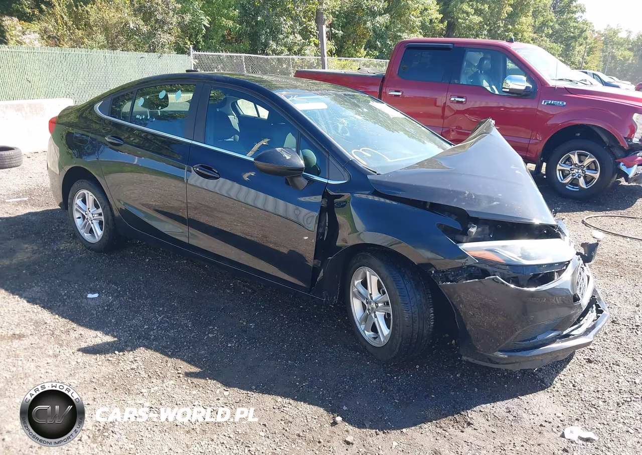 2017 Chevrolet Cruze Lt Auto – zdjęcie 1 z 16