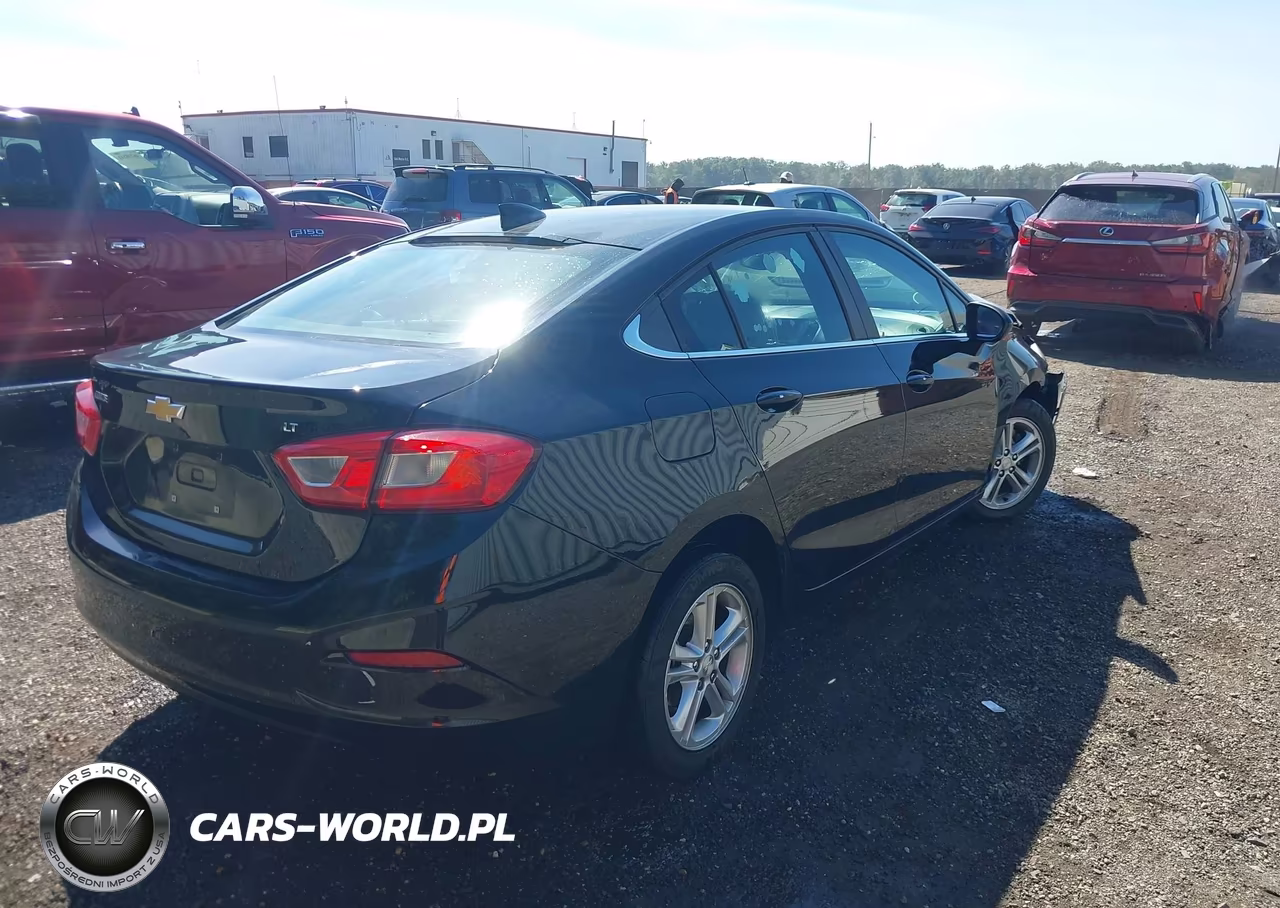 2017 Chevrolet Cruze Lt Auto VIN:1G1BE5SM4H7272568 - 4