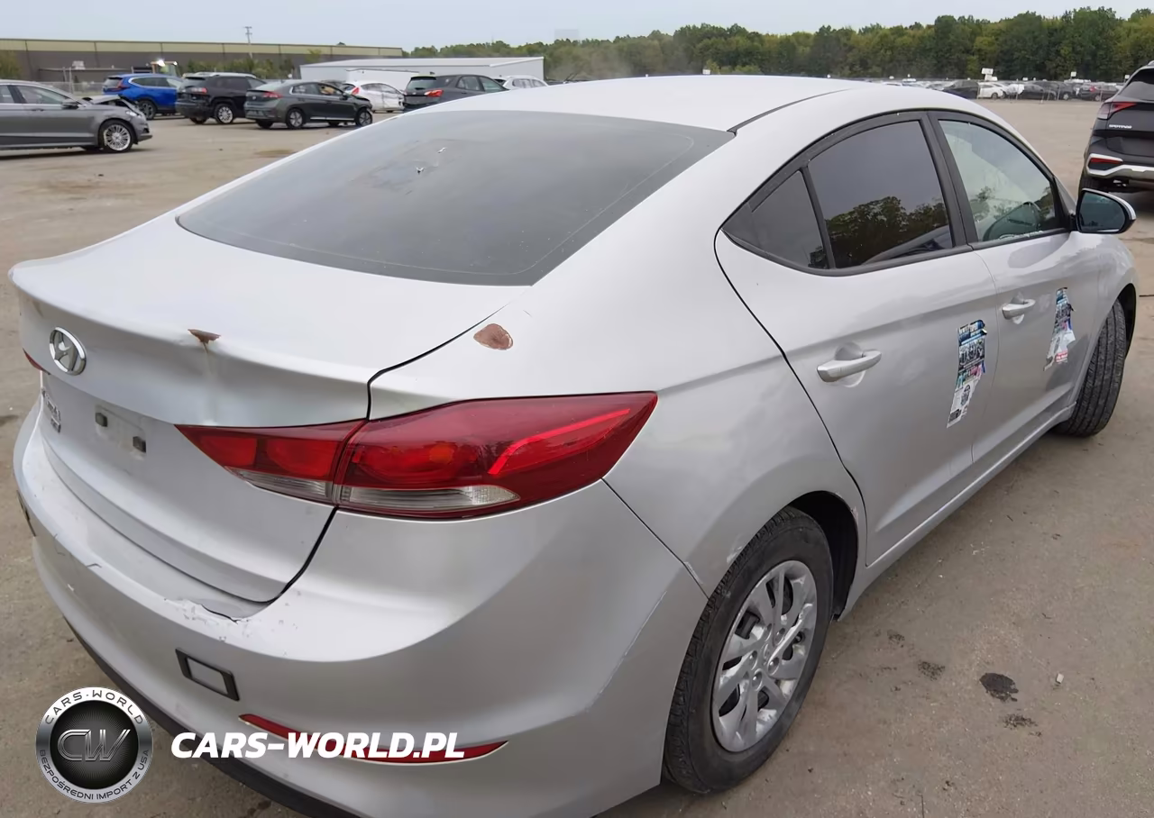2018 Hyundai Elantra Se VIN:KMHD74LF3JU614650 - 4