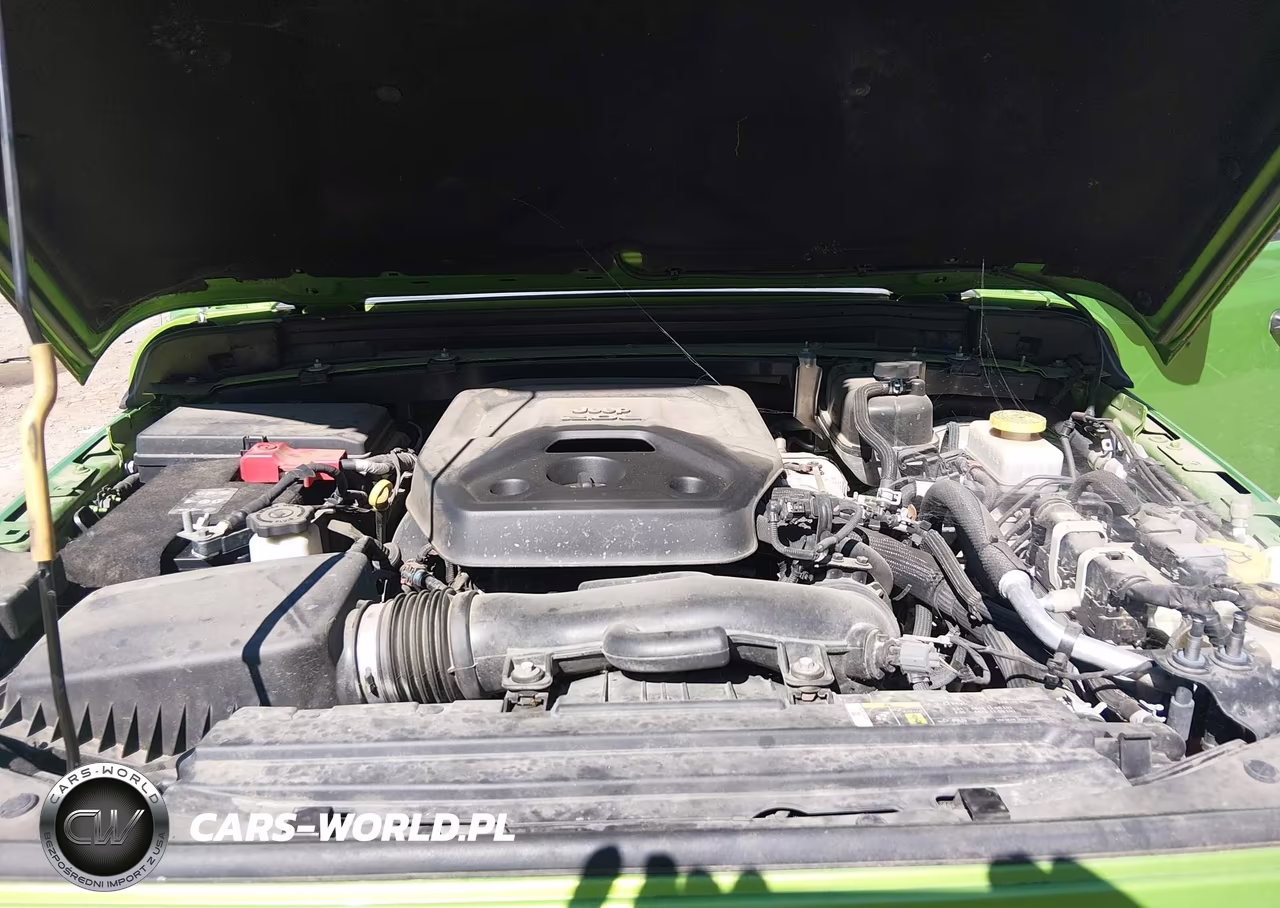 2019 Jeep Wrangler Unlimited Sahara 4X4 VIN:1C4HJXEN2KW524201 - 10