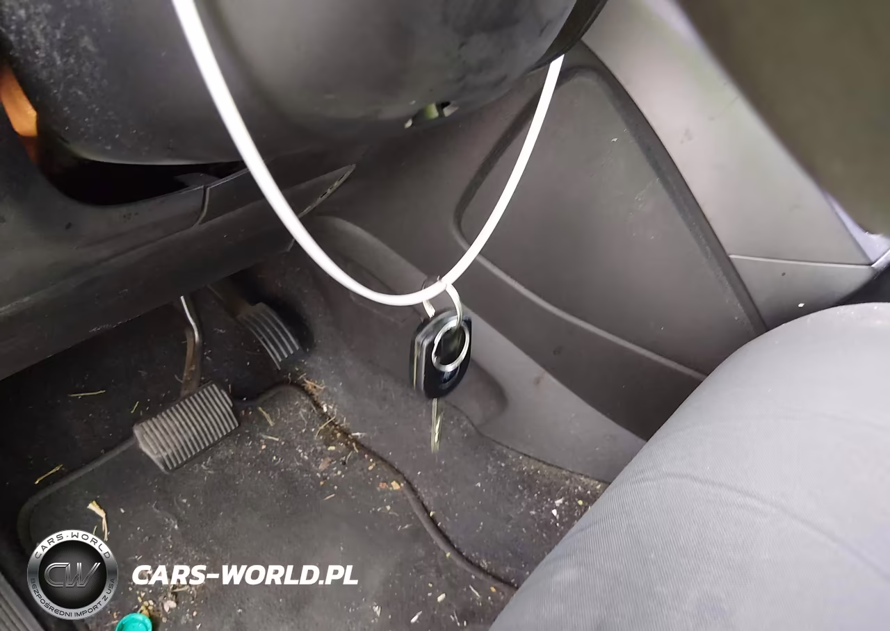 2016 Ford Escape S VIN:1FMCU0F74GUB36880 - 11