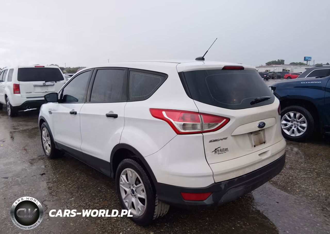 2016 Ford Escape S VIN:1FMCU0F74GUB36880 - 3