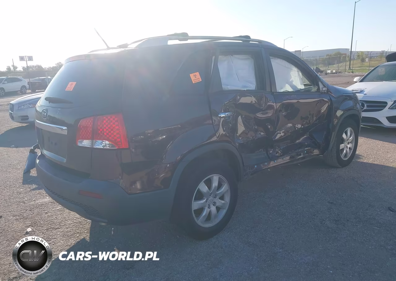2012 Kia Sorento Lx VIN:5XYKT3A65CG201301 - 4