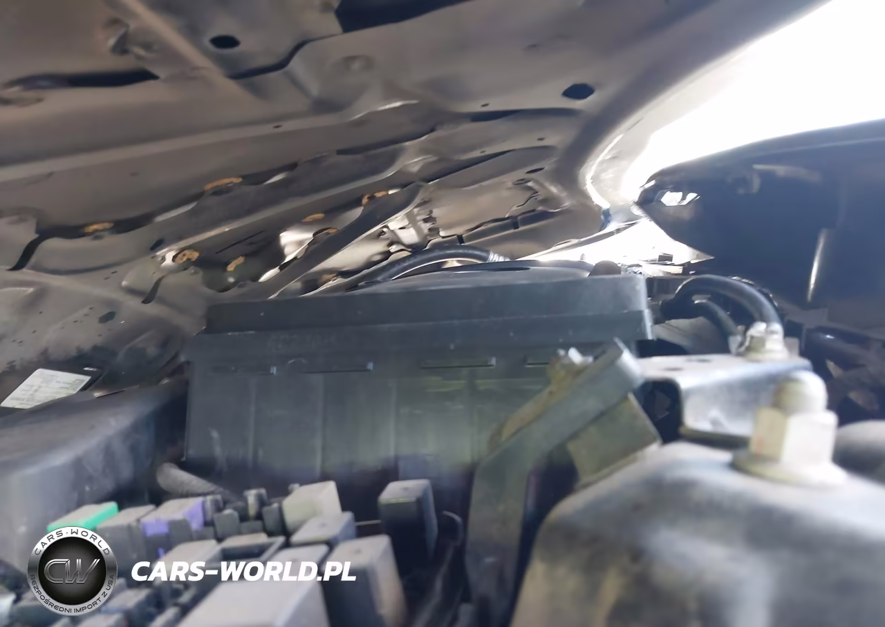 2019 Toyota Yaris Le VIN:3MYDLBYV4KY504727 - 10
