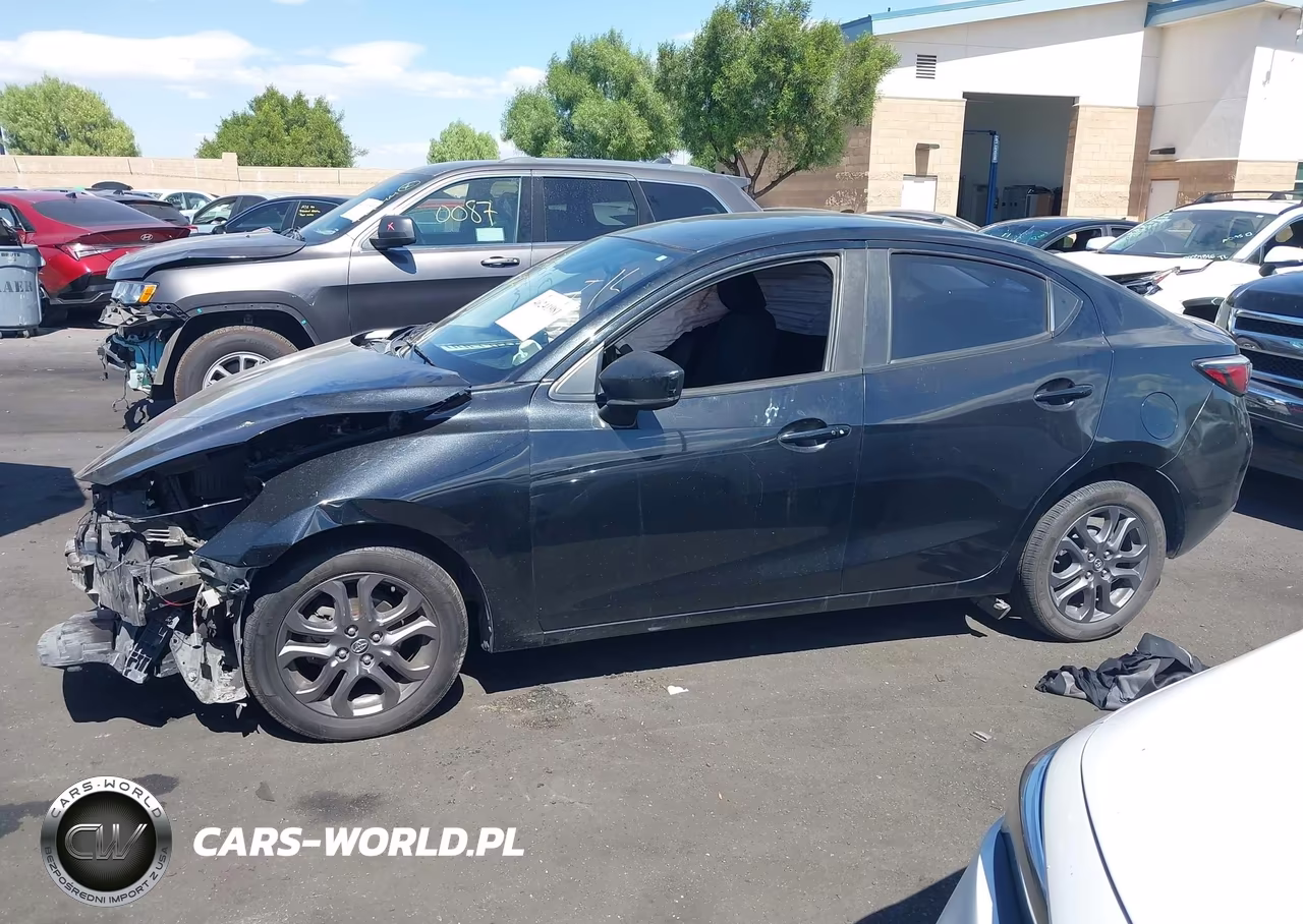 2019 Toyota Yaris Le VIN:3MYDLBYV4KY504727 - 15
