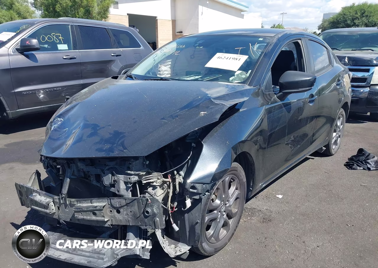 2019 Toyota Yaris Le VIN:3MYDLBYV4KY504727 - 2
