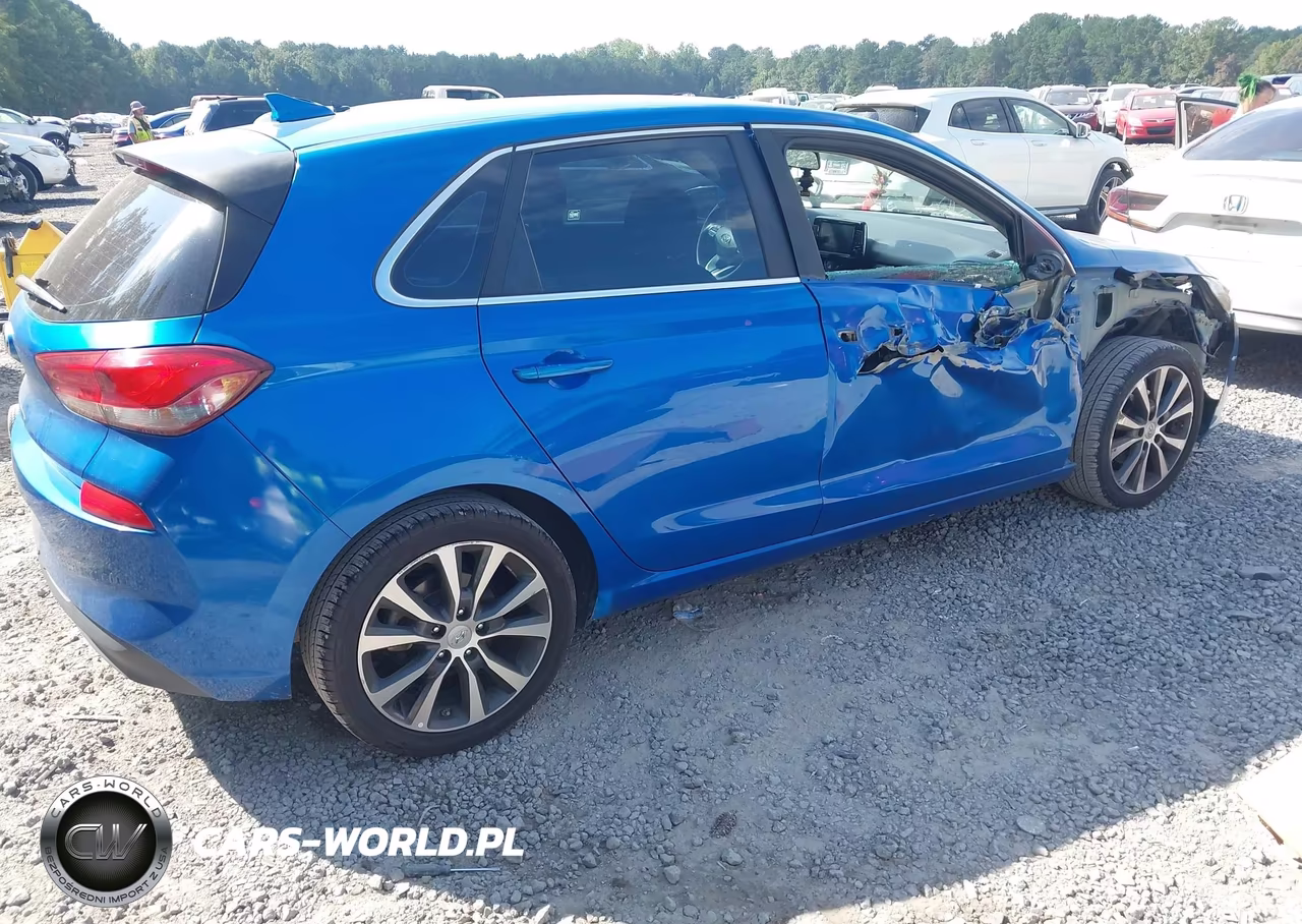 2018 Hyundai Elantra Gt VIN:KMHH35LE4JU060237 - 4