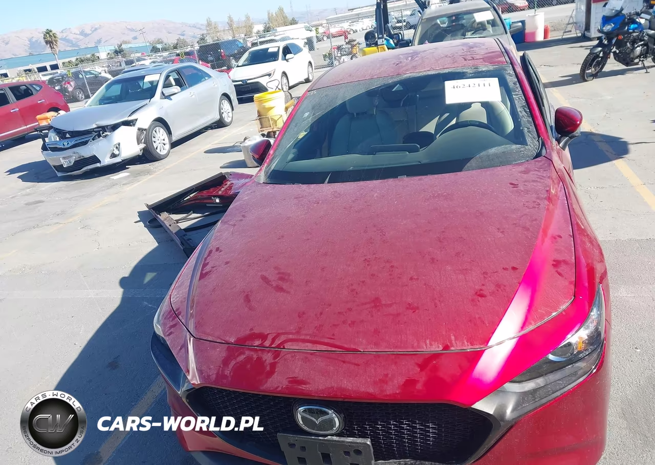 2019 Mazda 3 Preferred VIN:JM1BPBMM2K1124622 - 13
