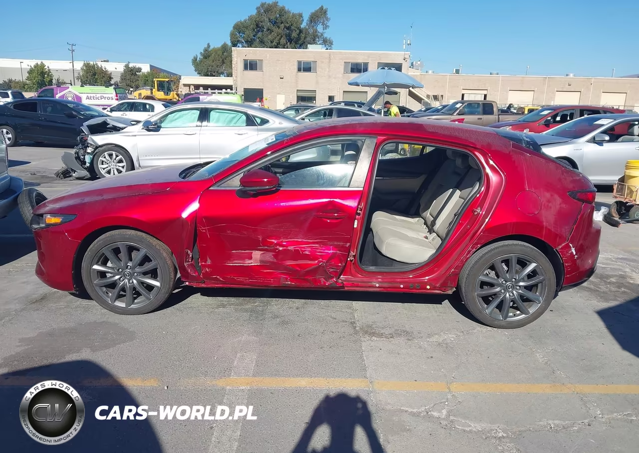 2019 Mazda 3 Preferred VIN:JM1BPBMM2K1124622 - 15