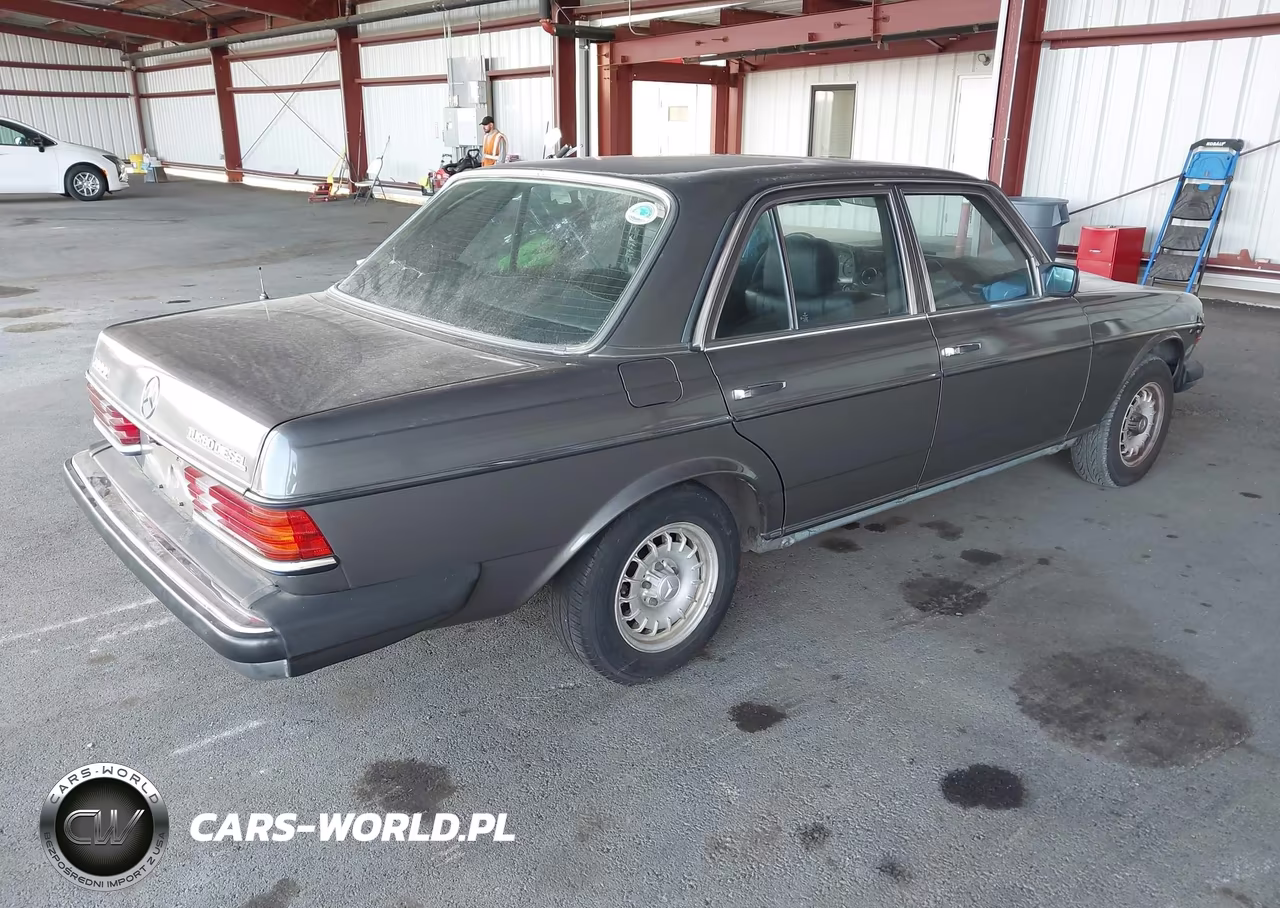 1984 Mercedes-Benz 300 VIN:WDBAB33A1EA092370 - 4