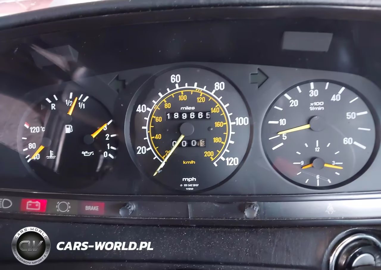 1984 Mercedes-Benz 300 VIN:WDBAB33A1EA092370 - 7