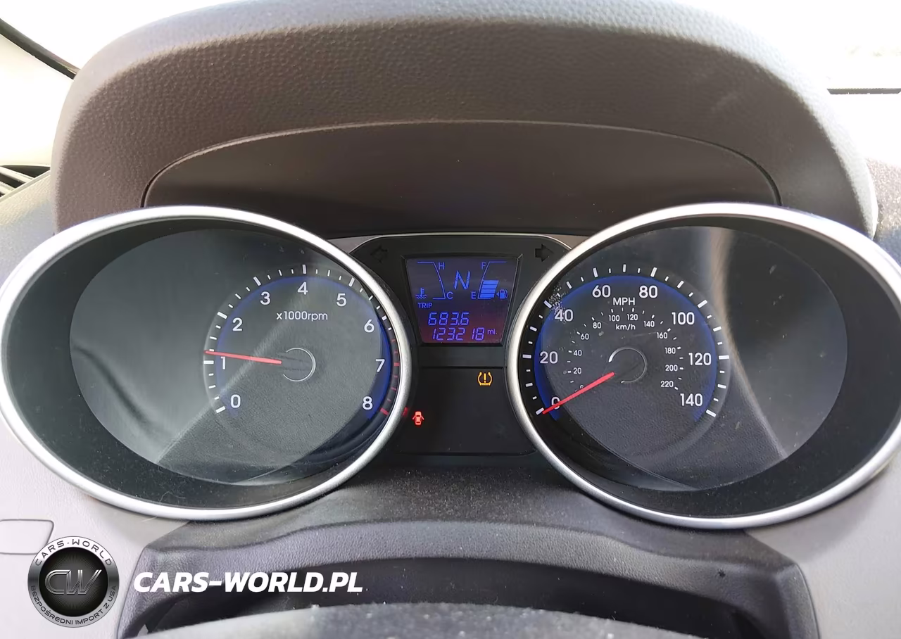 2015 Hyundai Tucson Se VIN:KM8JU3AG0FU011843 - 7