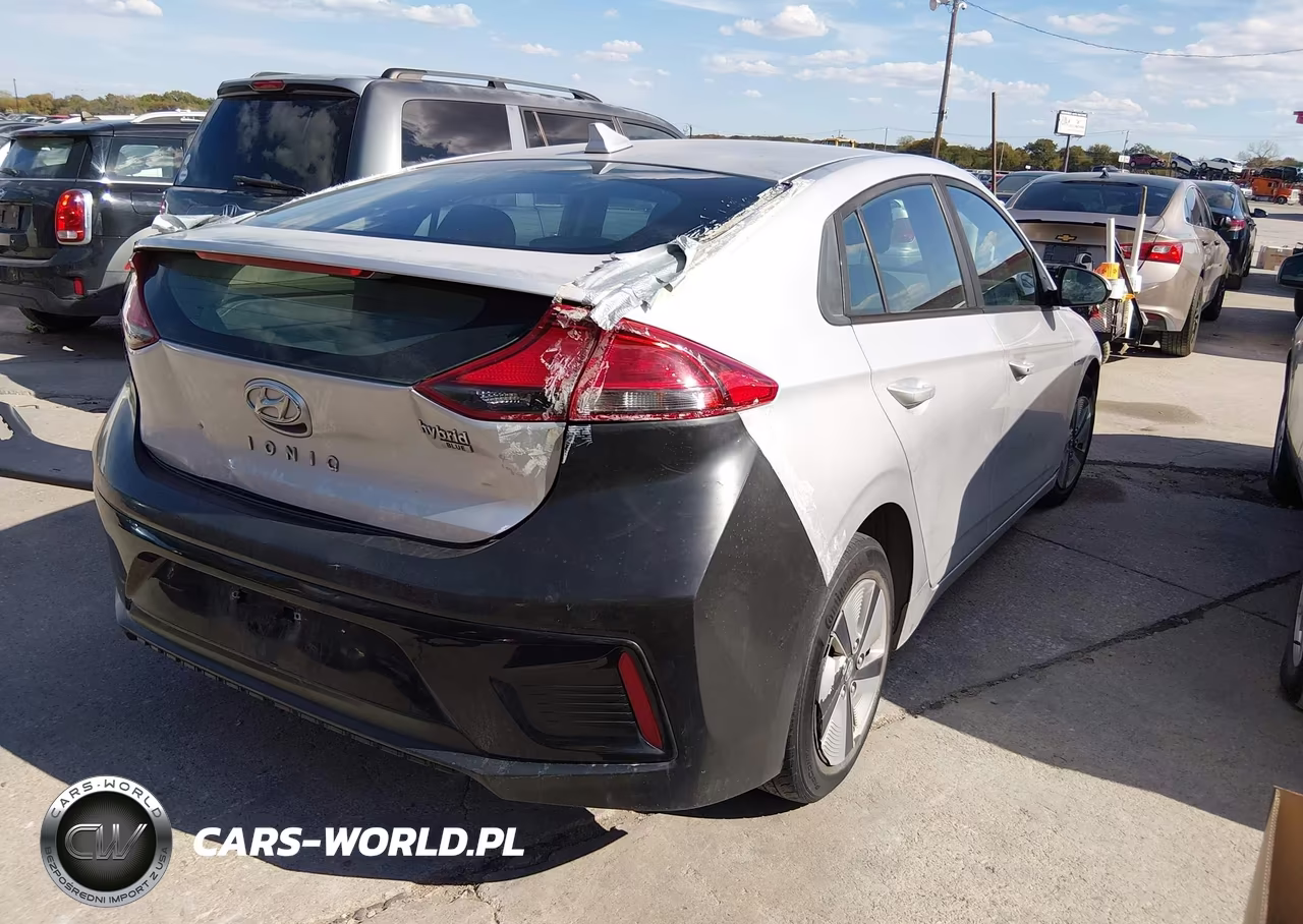 2017 Hyundai Ioniq Hybrid Blue VIN:KMHC65LC7HU040638 - 4