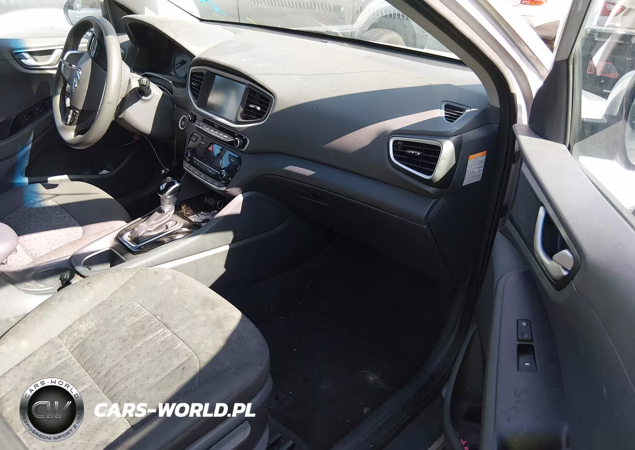 2017 Hyundai Ioniq Hybrid Blue VIN:KMHC65LC7HU040638 - 5