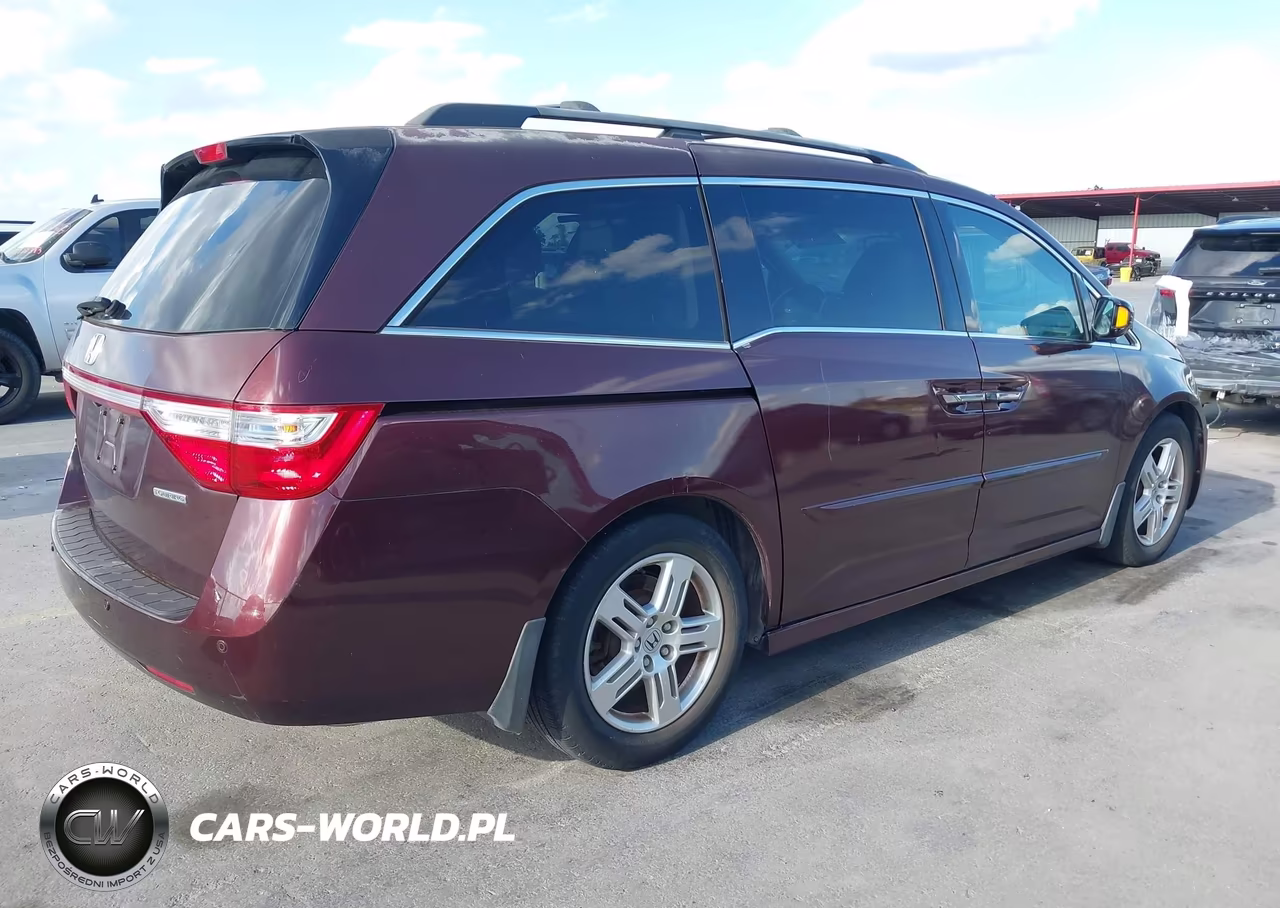 2012 Honda Odyssey Touring-Touring Elite VIN:5FNRL5H93CB090605 - 4