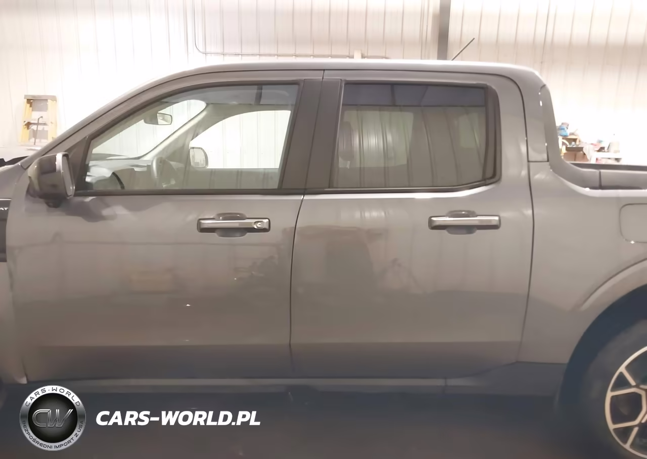 2025 Ford Maverick Lariat VIN:3FTTW8S37SRB15943 - 15