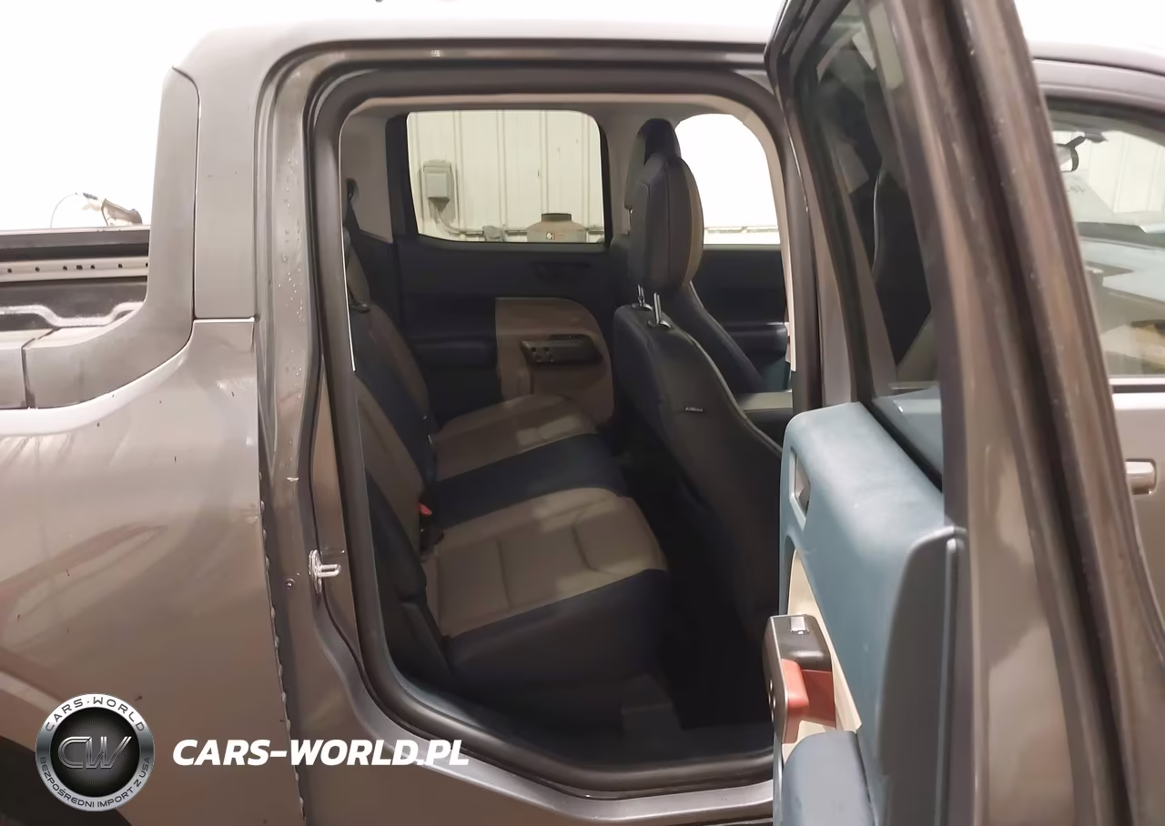 2025 Ford Maverick Lariat VIN:3FTTW8S37SRB15943 - 8