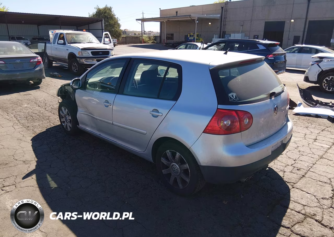 2007 Volkswagen Rabbit 4-Door VIN:WVWDS71KX7W277220 - 3