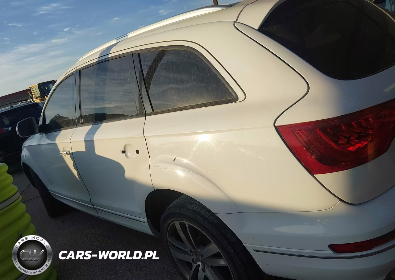 2015 Audi Q7 Premium Plus VIN:WA1LGAFE4FD004047 - 14