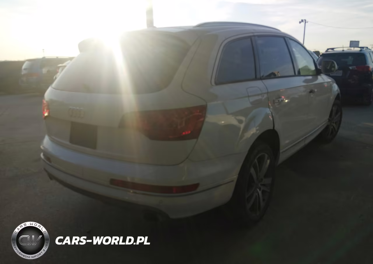 2015 Audi Q7 Premium Plus VIN:WA1LGAFE4FD004047 - 4