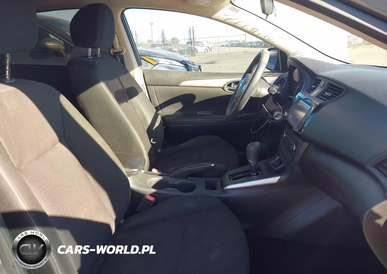 2019 Nissan Sentra S VIN:3N1AB7AP0KY272840 - 5