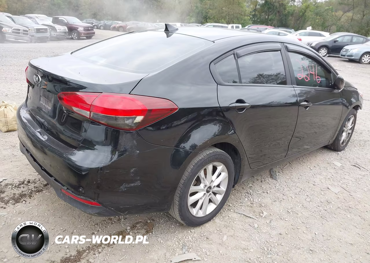 2017 Kia Forte Lx VIN:3KPFL4A73HE066954 - 4