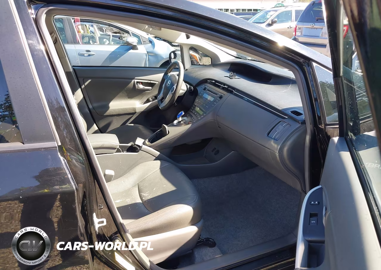 2011 Toyota Prius VIN:JTDKN3DU3B0303477 - 16