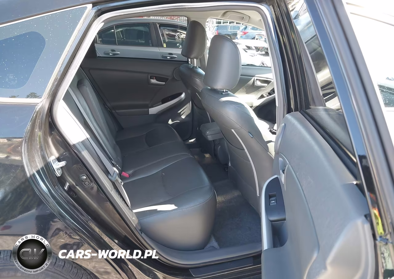 2011 Toyota Prius VIN:JTDKN3DU3B0303477 - 17