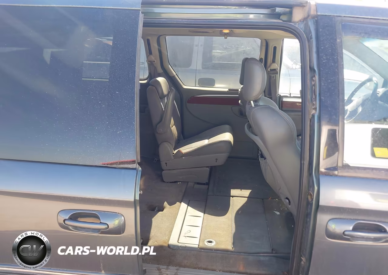 2006 Chrysler Town & Country Limited VIN:2A4GP64L86R740048 - 8