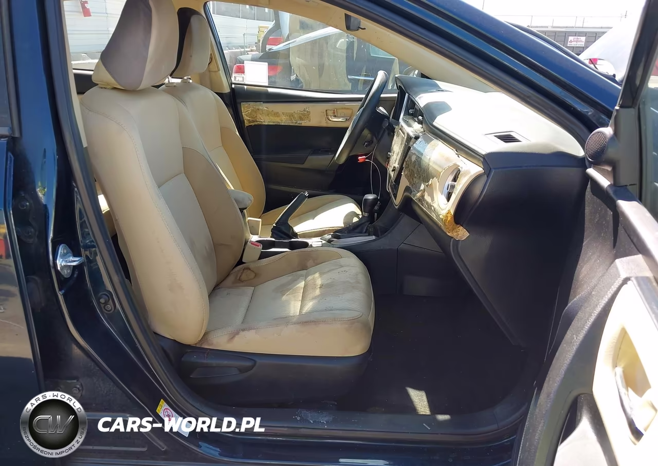 2017 Toyota Corolla Le VIN:5YFBURHE8HP715417 - 5
