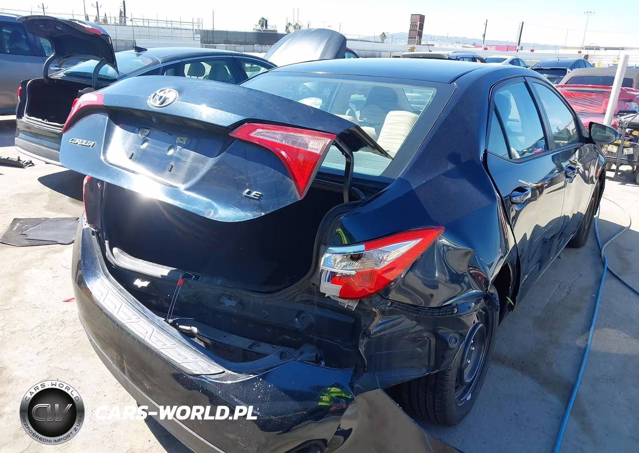 2017 Toyota Corolla Le VIN:5YFBURHE8HP715417 - 6