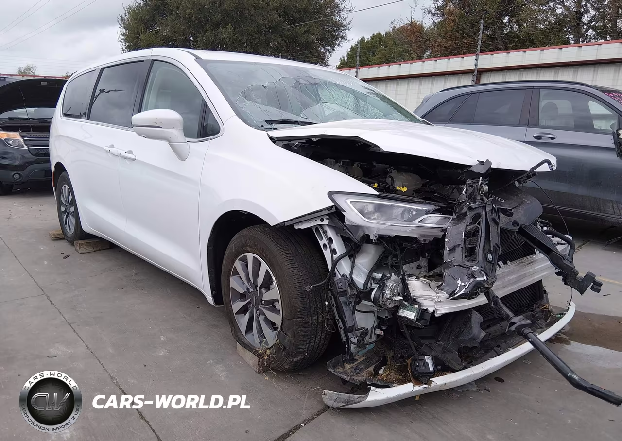2022 Chrysler Pacifica Hybrid Touring L – zdjęcie 1 z 19
