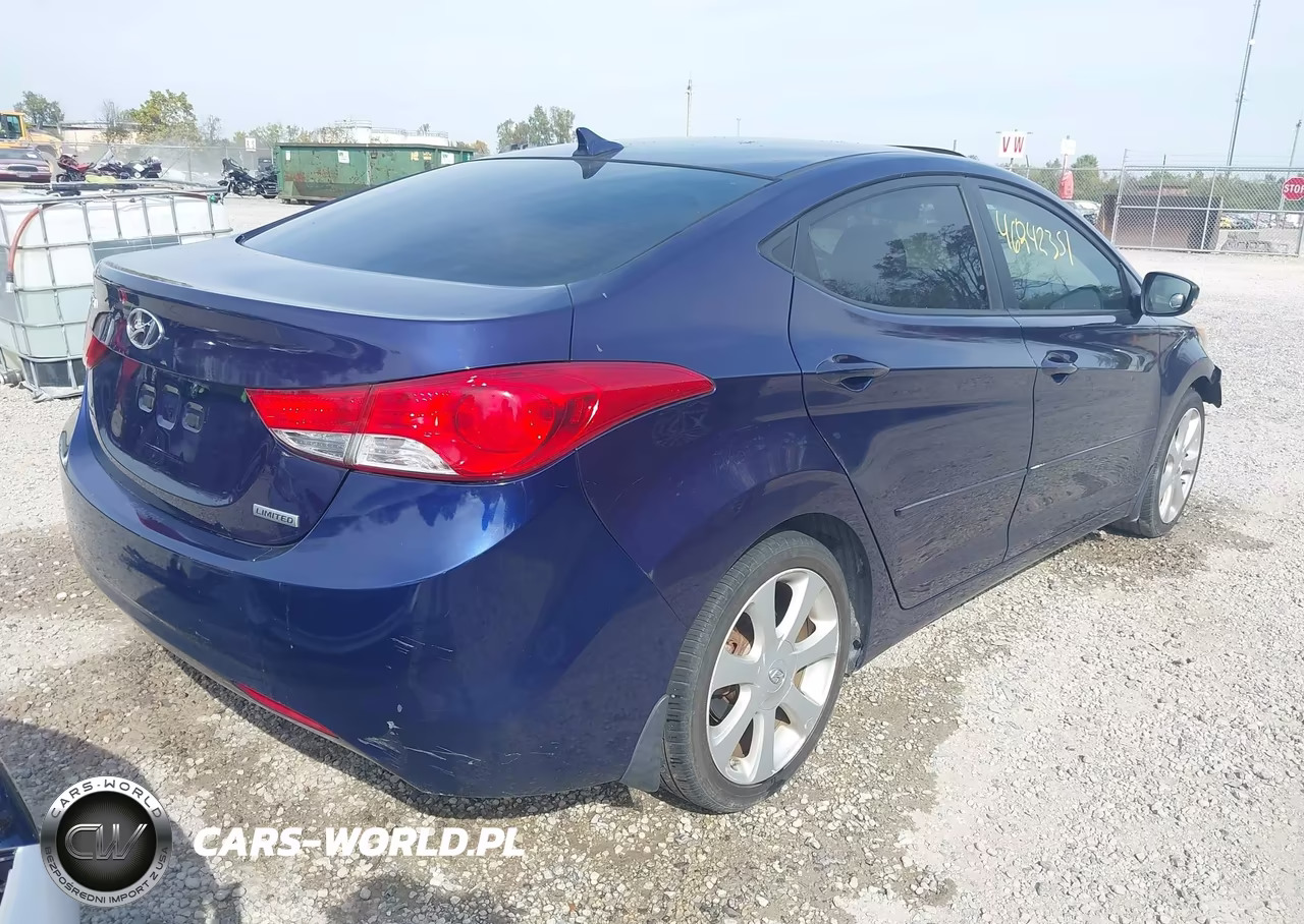 2013 Hyundai Elantra Limited VIN:5NPDH4AE3DH406536 - 4