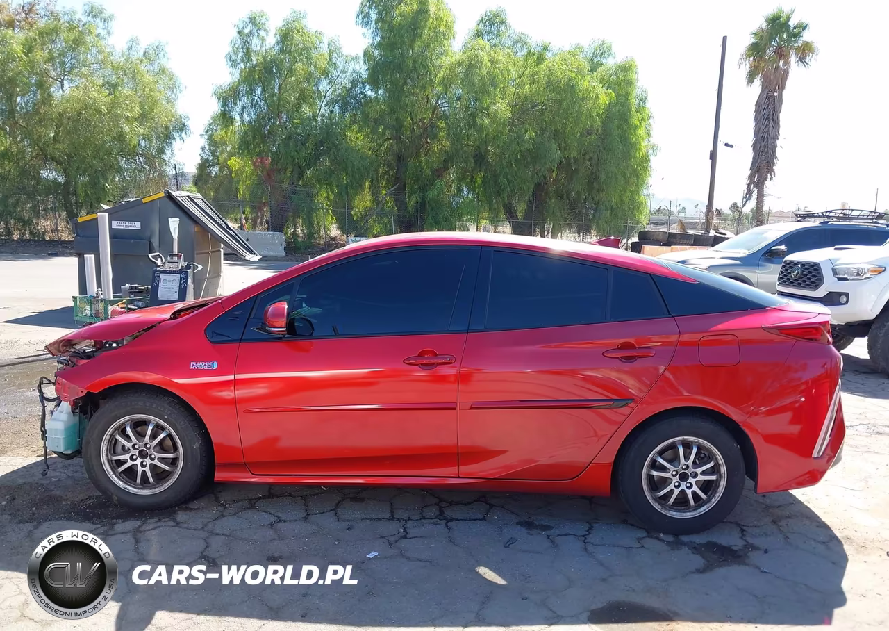 2019 Toyota Prius Prime Premium VIN:JTDKARFPXK3119786 - 15