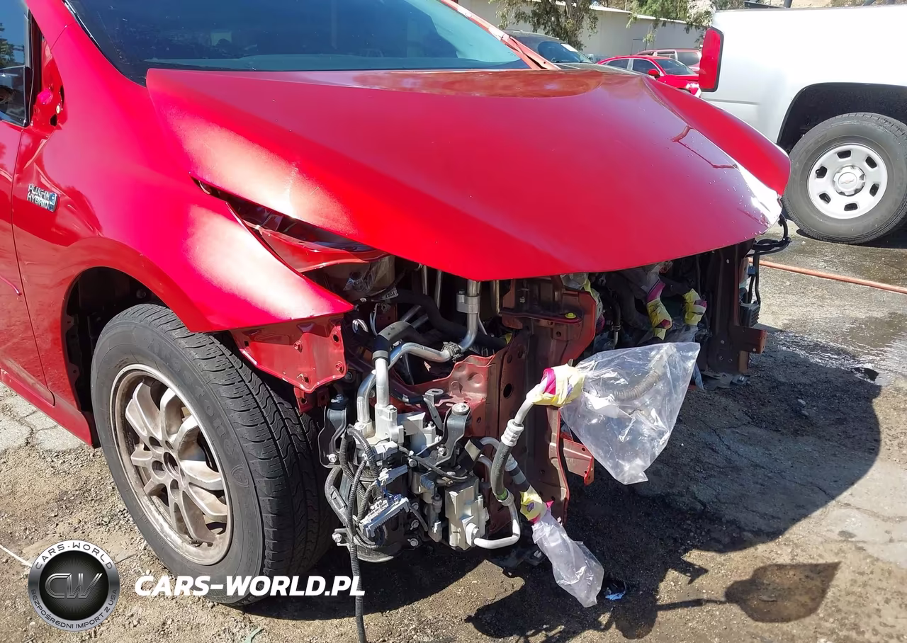 2019 Toyota Prius Prime Premium VIN:JTDKARFPXK3119786 - 18