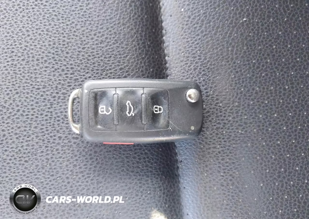 2016 Volkswagen Tiguan S VIN:WVGAV7AX8GW544386 - 11