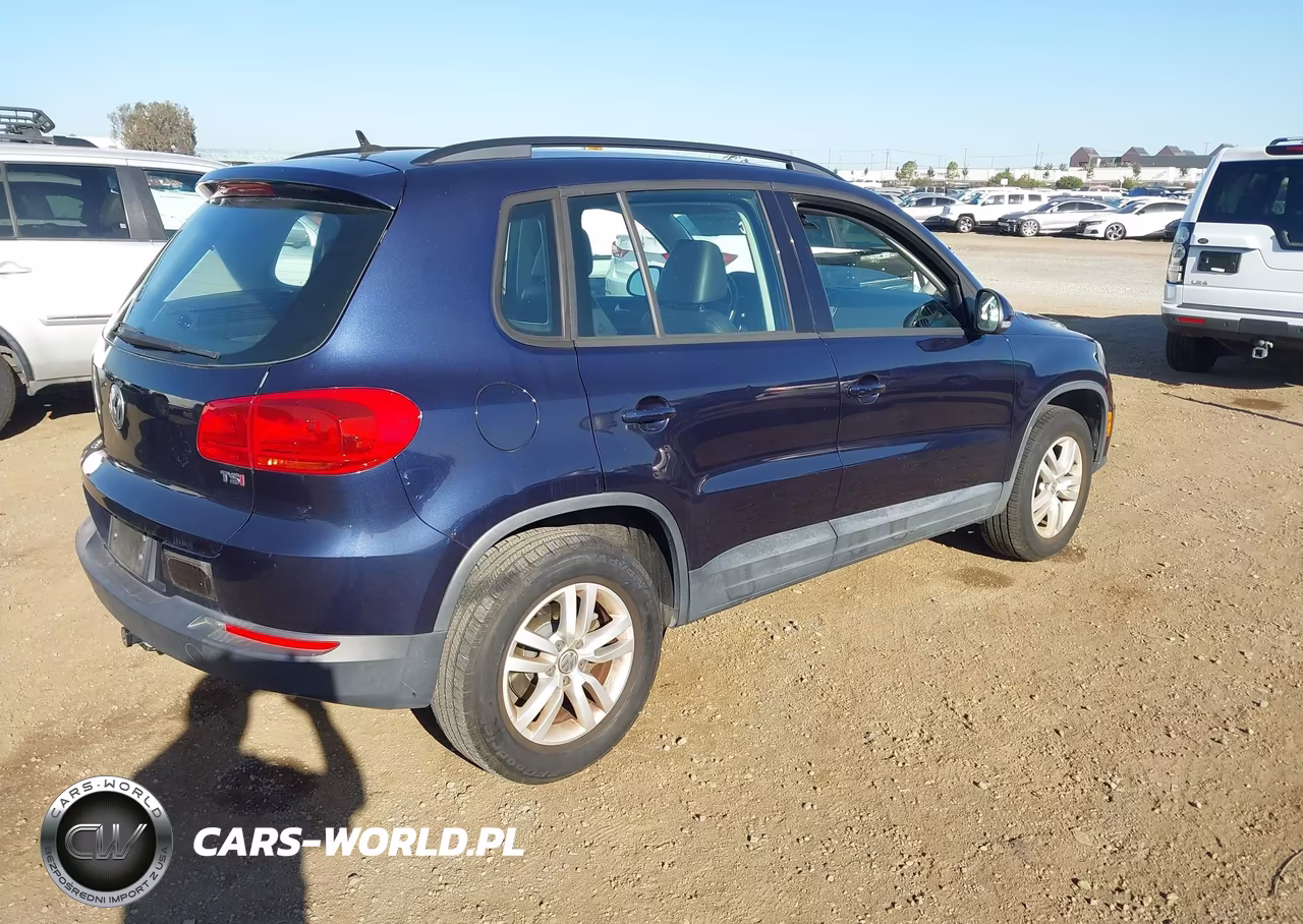 2016 Volkswagen Tiguan S VIN:WVGAV7AX8GW544386 - 4