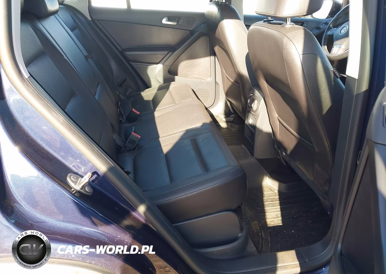 2016 Volkswagen Tiguan S VIN:WVGAV7AX8GW544386 - 8