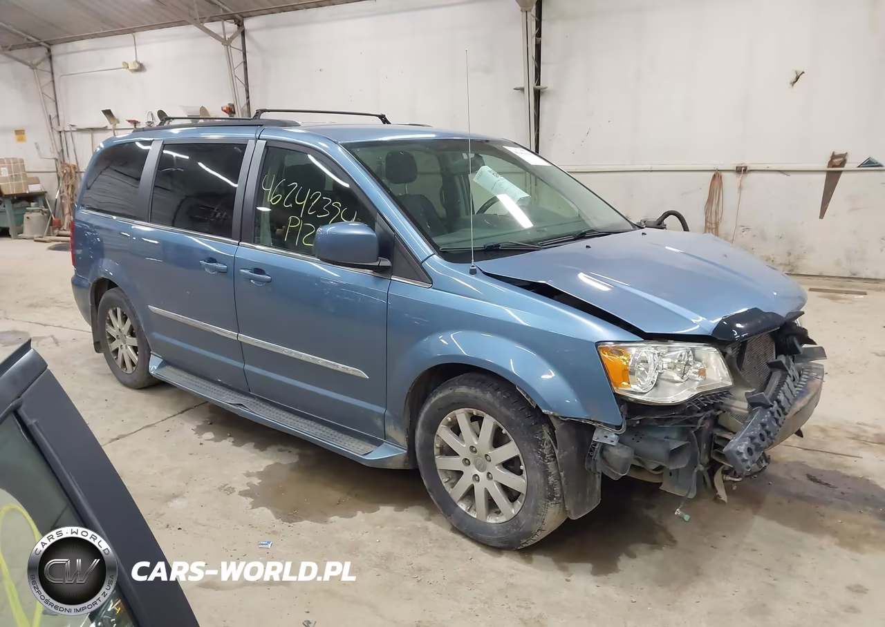 2012 Chrysler Town & Country Touring