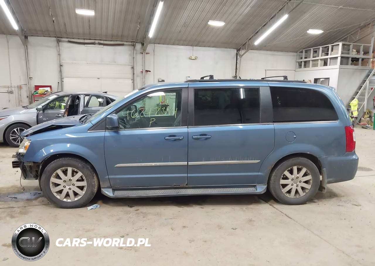 2012 Chrysler Town & Country Touring VIN:2C4RC1BG0CR209151 - 14
