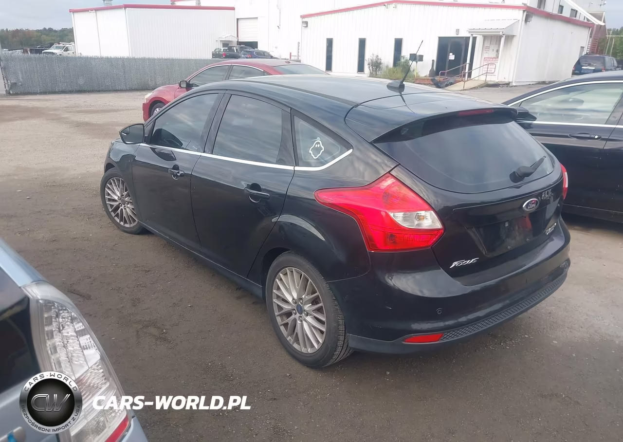 2014 Ford Focus Titanium VIN:1FADP3N22EL346118 - 3