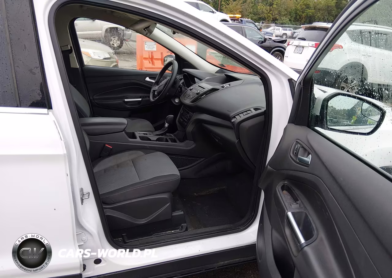 2017 Ford Escape Se VIN:1FMCU0GD6HUE90907 - 5