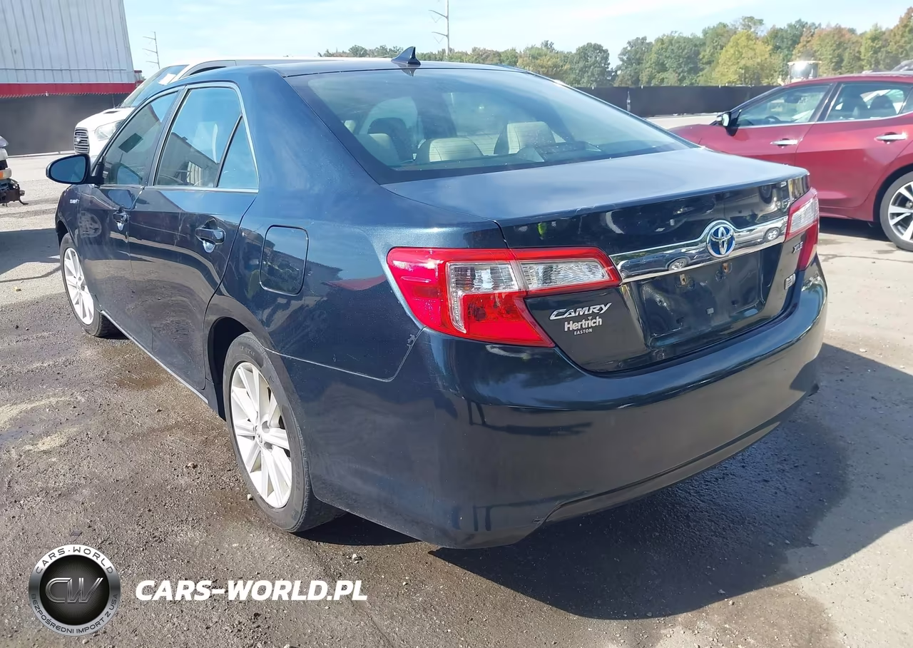 2014 Toyota Camry Hybrid Xle VIN:4T1BD1FK6EU112714 - 3