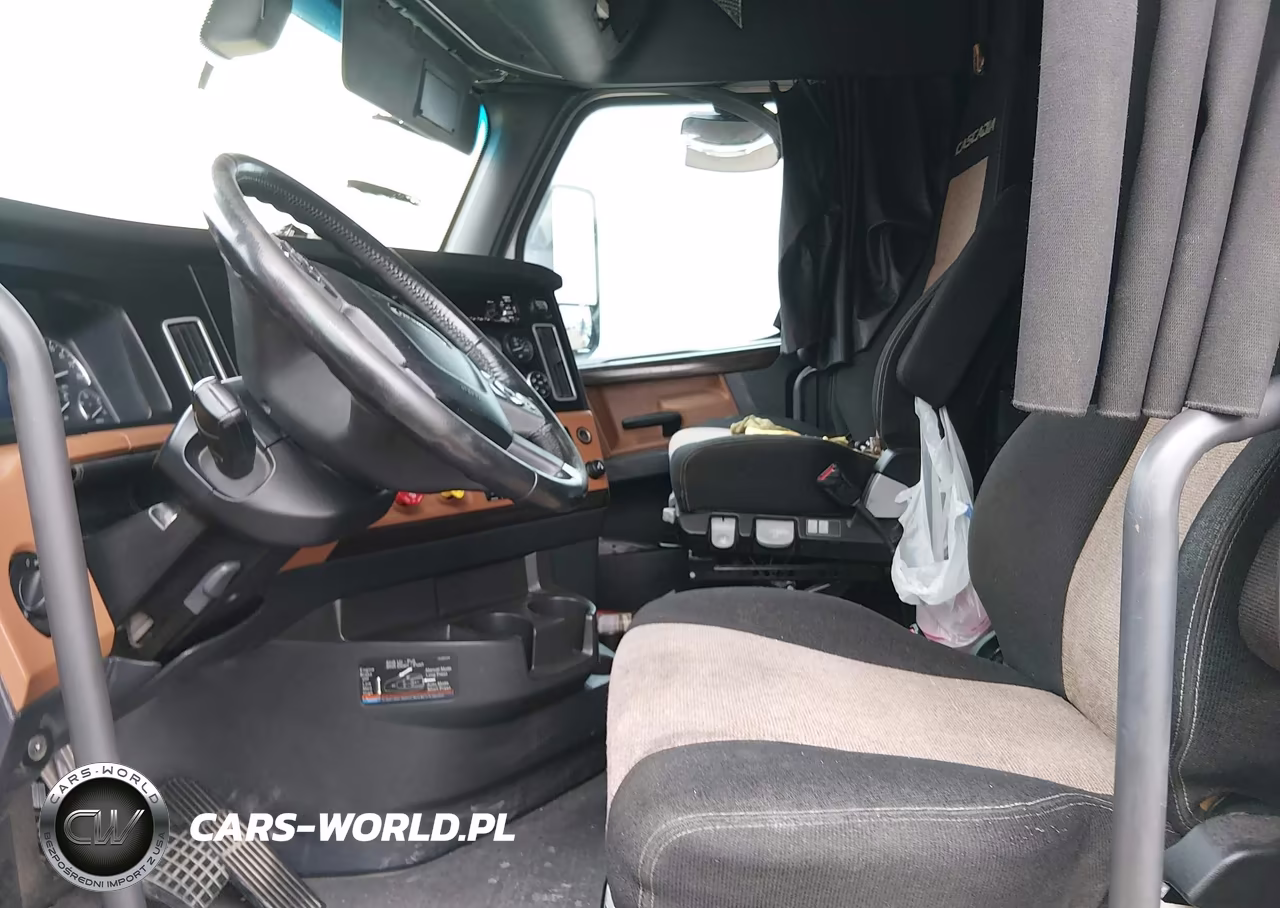 2020 Freightliner New Cascadia 126 VIN:3AKJHHDR1LSLU3503 - 7