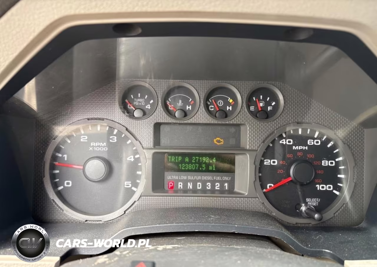 2008 Ford F-550 Chassis VIN:1FDAF56R08EB44907 - 13