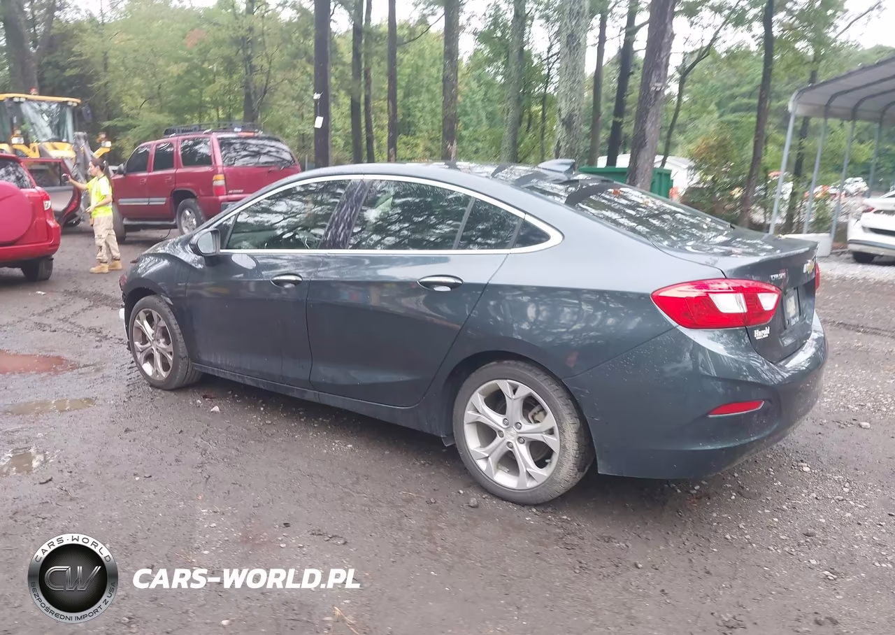 2017 Chevrolet Cruze Premier Auto VIN:1G1BF5SM4H7260899 - 3