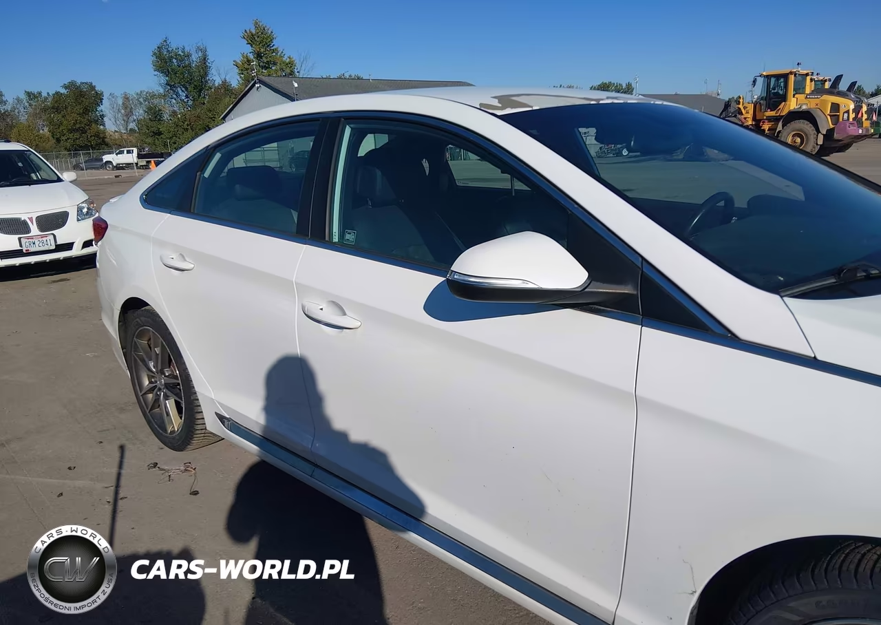 2017 Hyundai Sonata Sport 2.0T VIN:5NPE34AB3HH502004 - 13