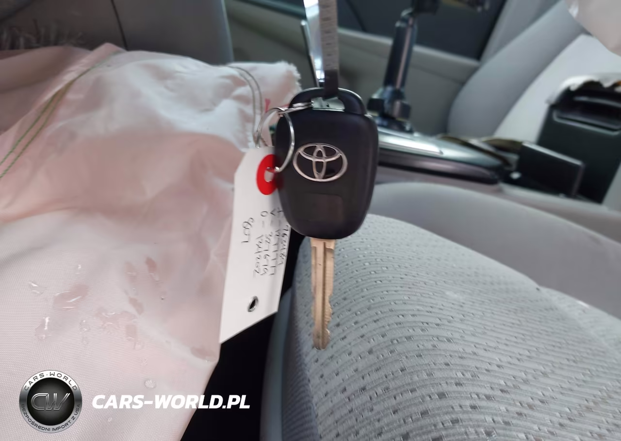 2013 Toyota Camry Le VIN:4T4BF1FK0DR327679 - 11
