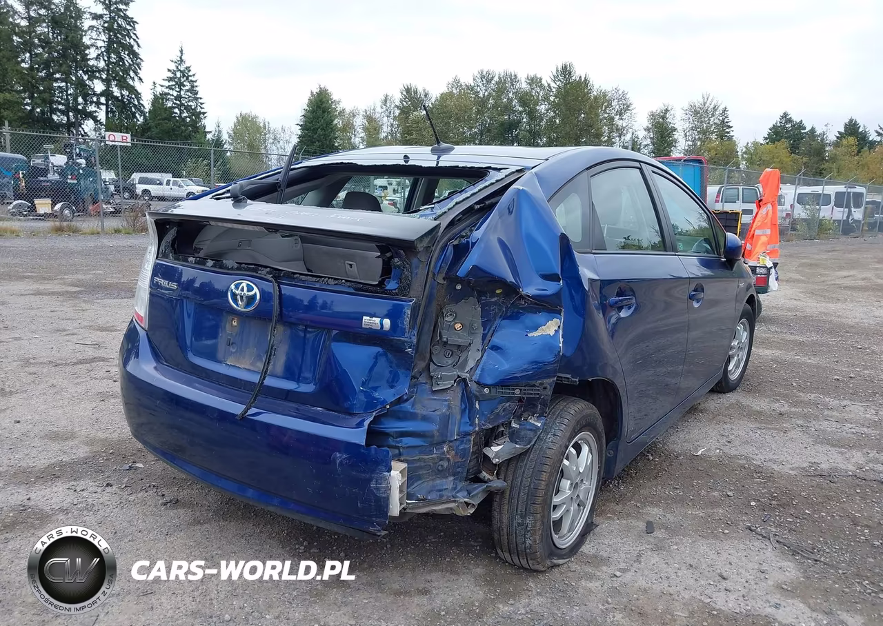 2011 Toyota Prius Three VIN:JTDKN3DU9B0274177 - 6
